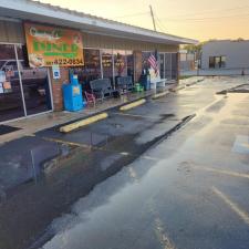 Clean-and-Shine-Revitalizing-Restaurant-Sidewalks-Grease-Bins-and-Dumpsters 8